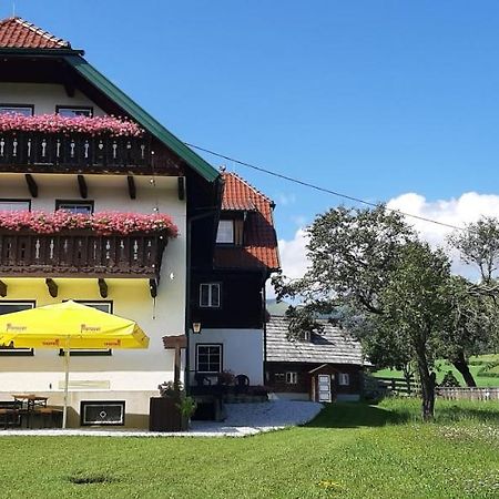 Fruhstuckspension Bischof I D Wiesen Sankt Peter am Kammersberg Esterno foto